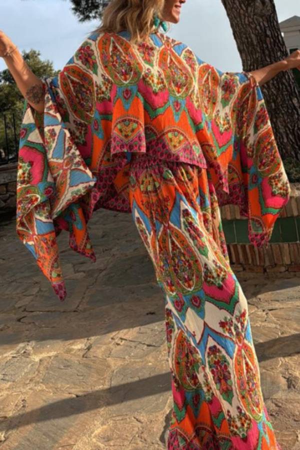 Colorful Day Unique Print Loose Cape and Elastic Waist Pocketed Pants Set