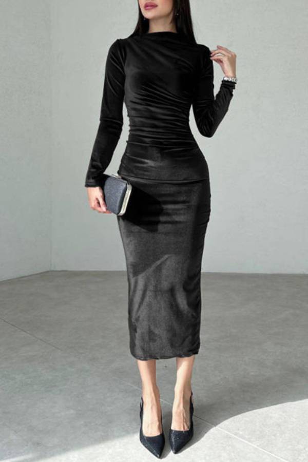 Velvet pleated fitted long-sleeved bodycon dress