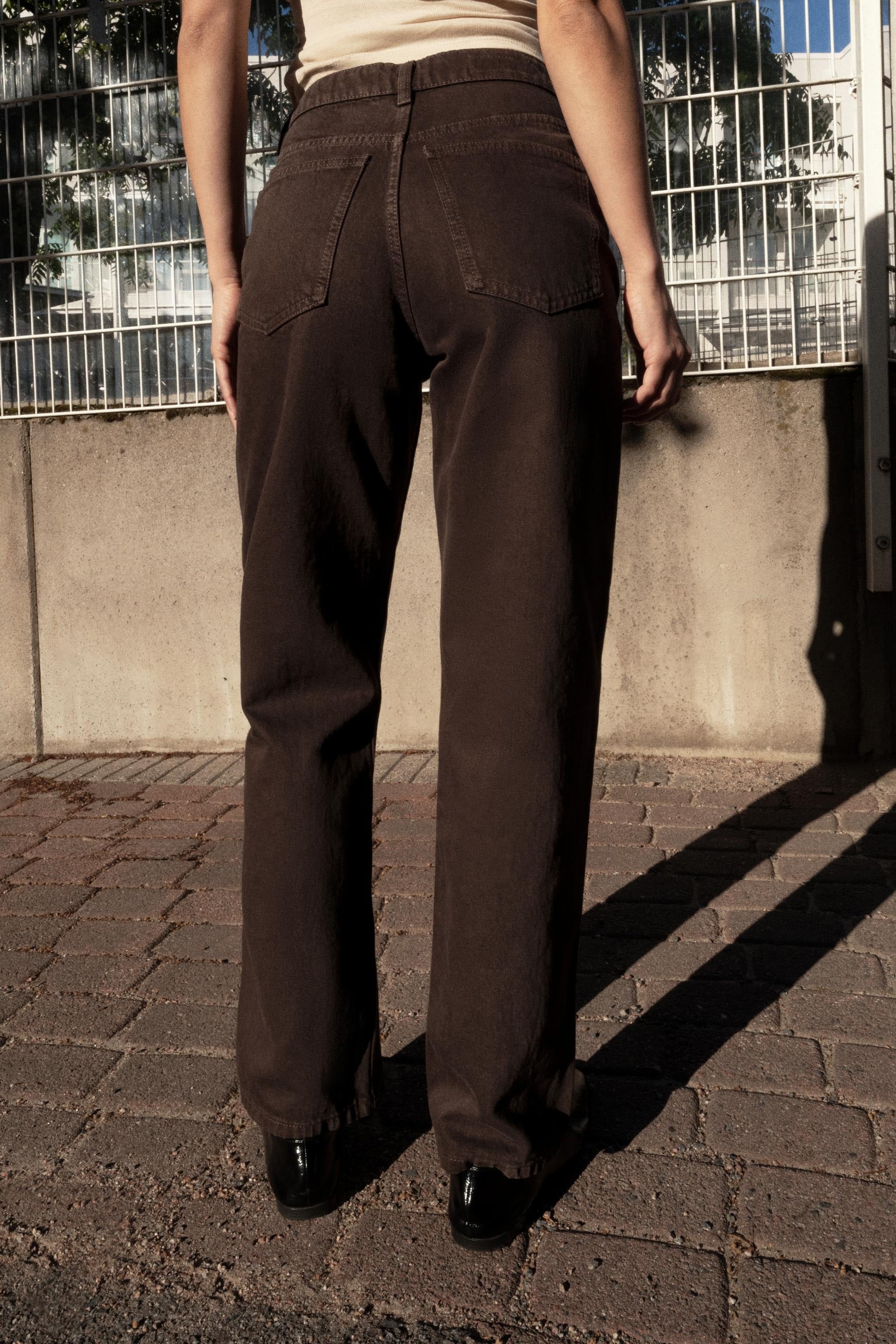 TRF MOM HIGH-WAIST JEANS