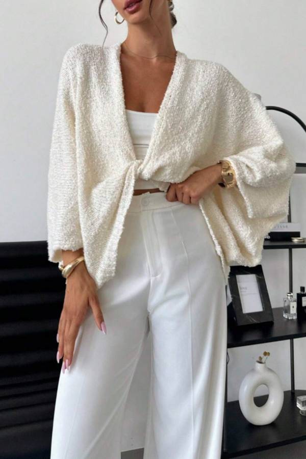 Knitted cardigan with batwing sleeves