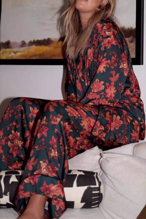 Vintage floral silk shirt and wide-leg pants suit