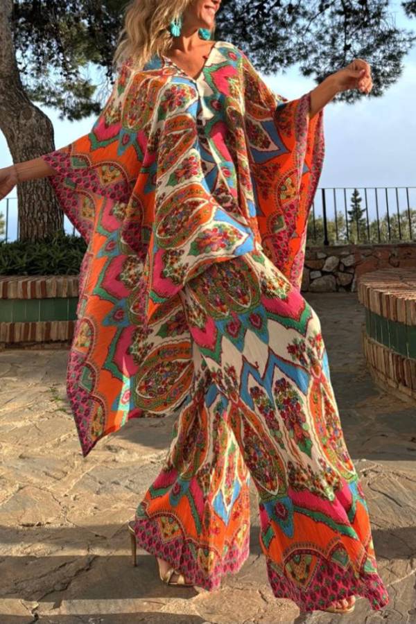 Colorful Day Unique Print Loose Cape and Elastic Waist Pocketed Pants Set