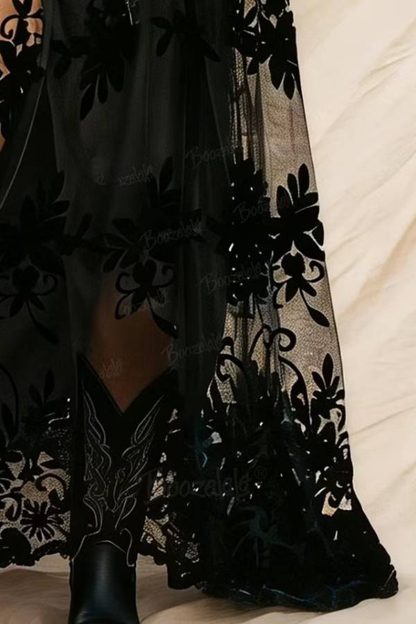 Sleeveless V-Neck Spaghetti Strap Black Lace Dress