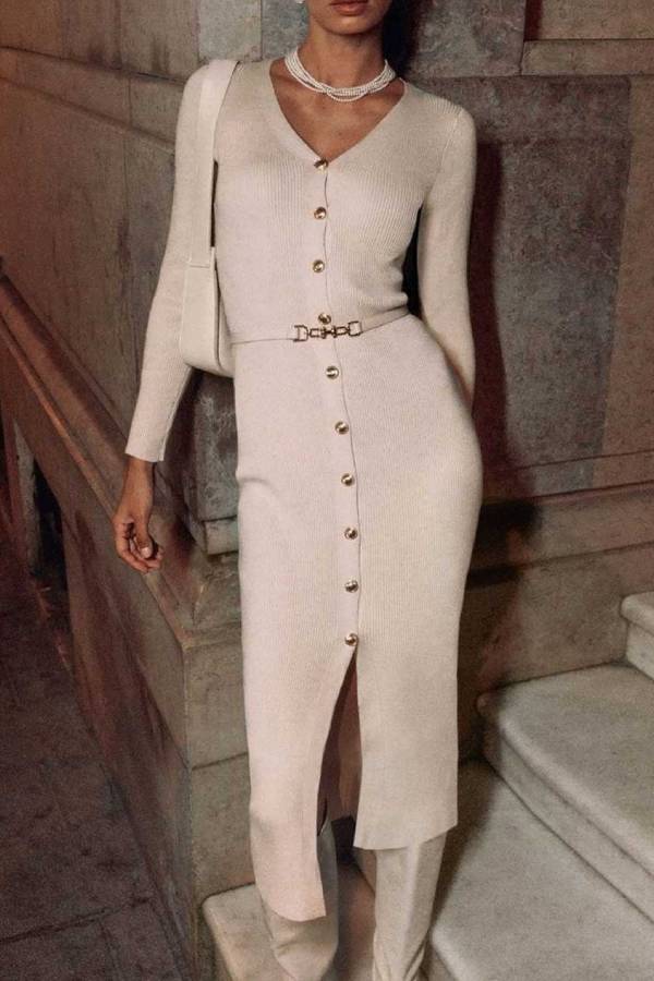 V-neck single-breasted slim-fit knit slit dress (belt not included)