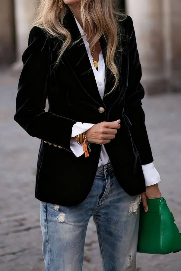 Vintage Velvet Slim-Fit Blazer