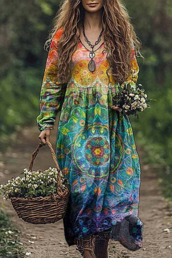 Loose and fashionable V-neck printed dress