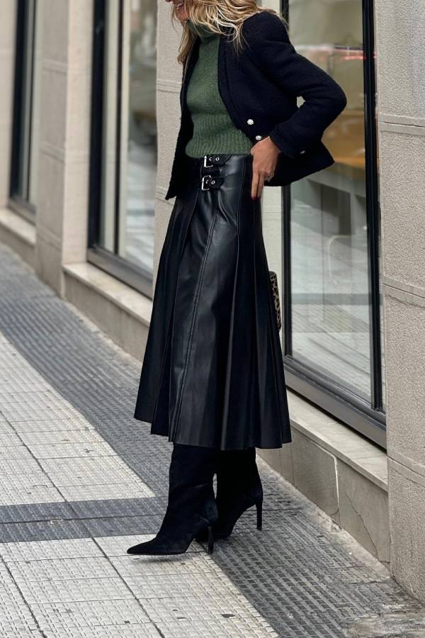 High-neck cropped lazy style knitted sweater