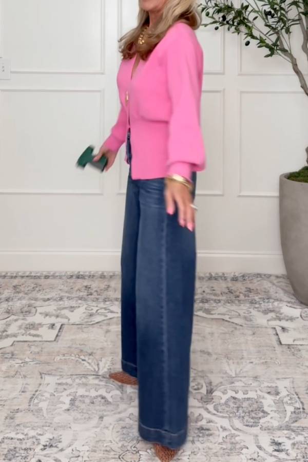 High-waisted wide-leg jeans