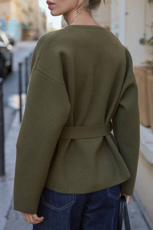 SHORT KNIT COAT WITH BELT