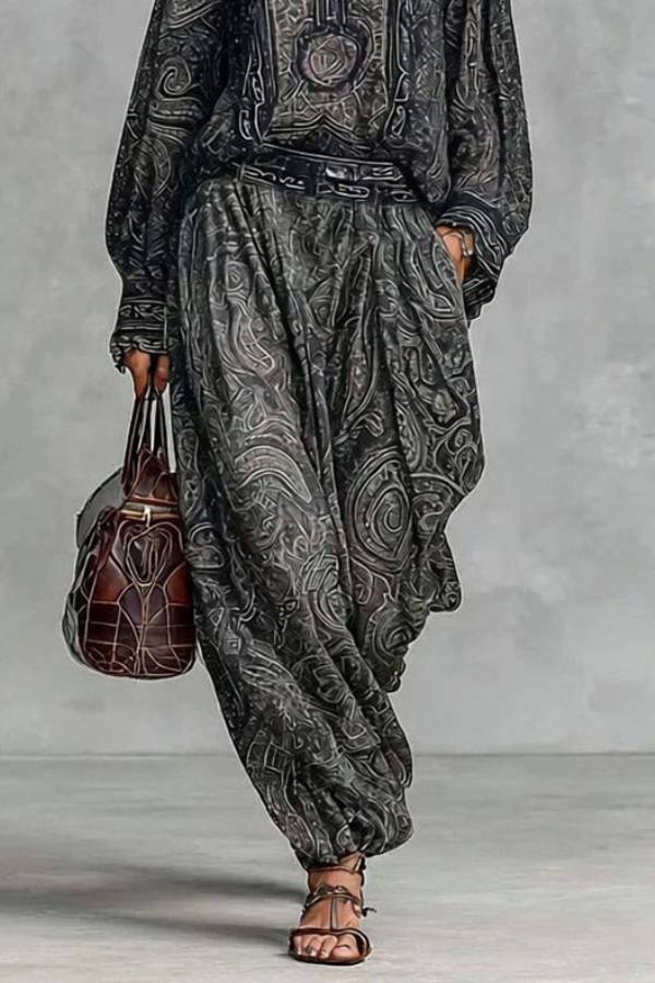 Elegant Paisley Print High-Neck Blouse
