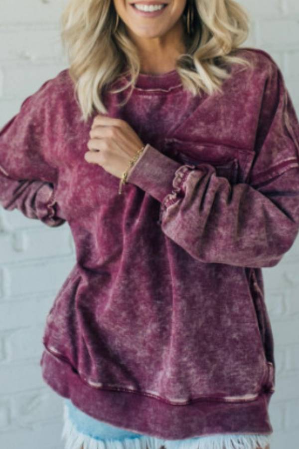 Distressed washed loose pocket sweatshirt