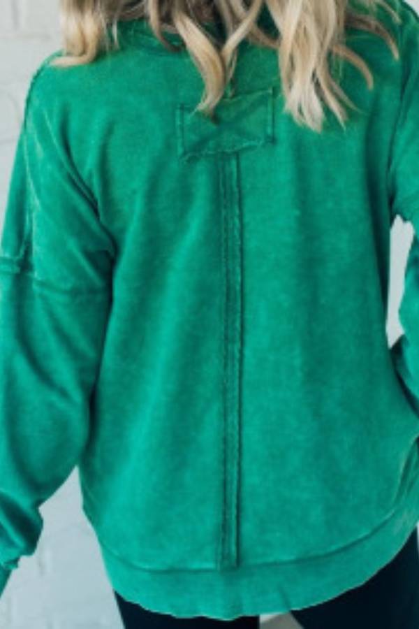 Distressed washed loose pocket sweatshirt