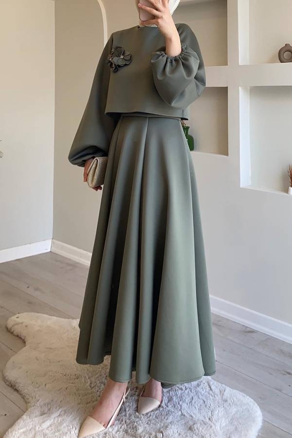 Three-Dimensional Floral Puff Sleeve Top + Long Swing Maxi Skirt Two-Piece Set