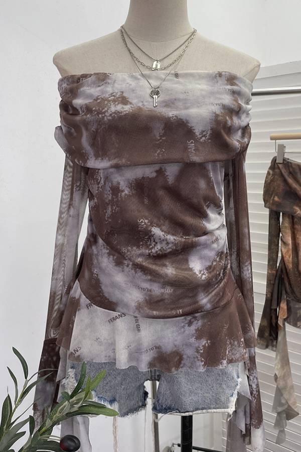 Art print off-the-shoulder pleated mesh top