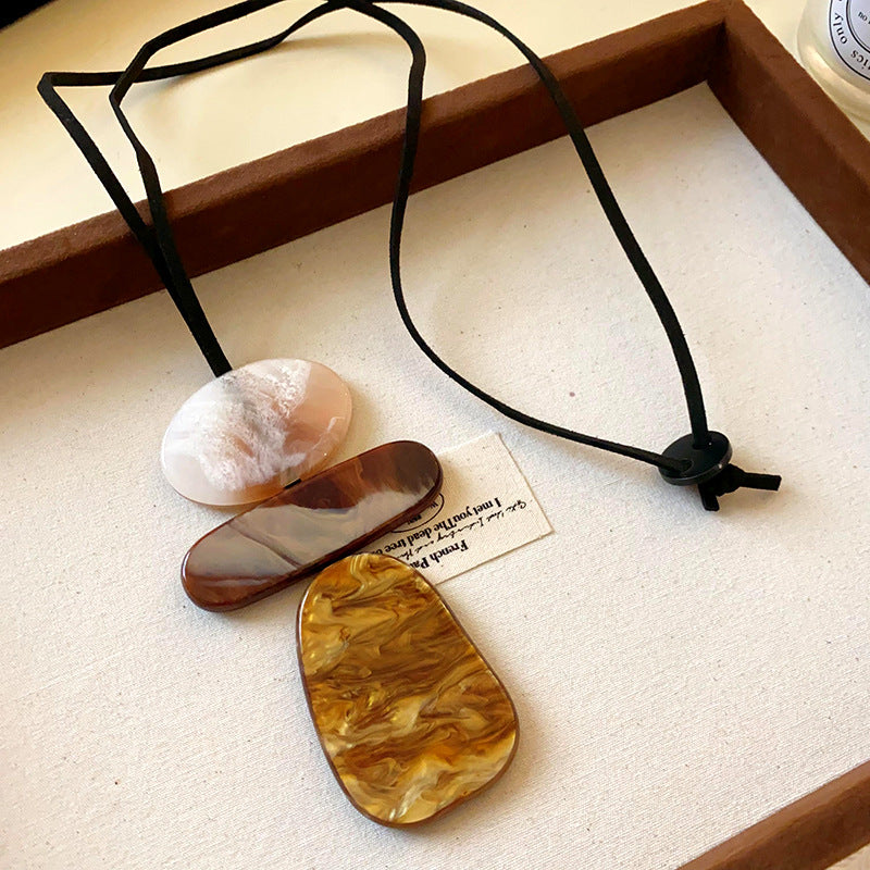 Vintage geometric resin pendant long necklace