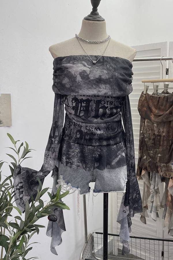 Art print off-the-shoulder pleated mesh top