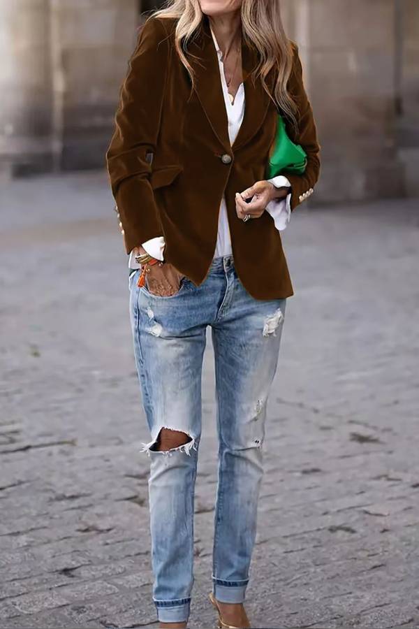 Vintage Velvet Slim-Fit Blazer