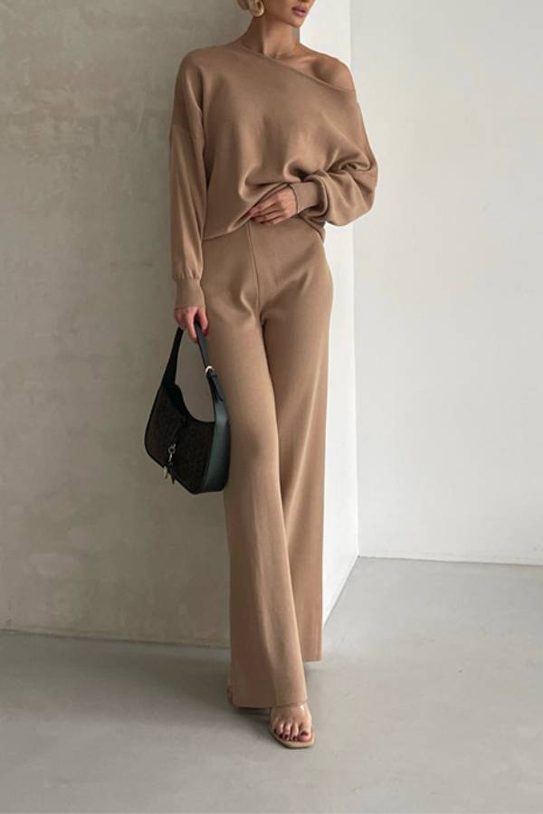 Off-shoulder knit wide-leg pants suit
