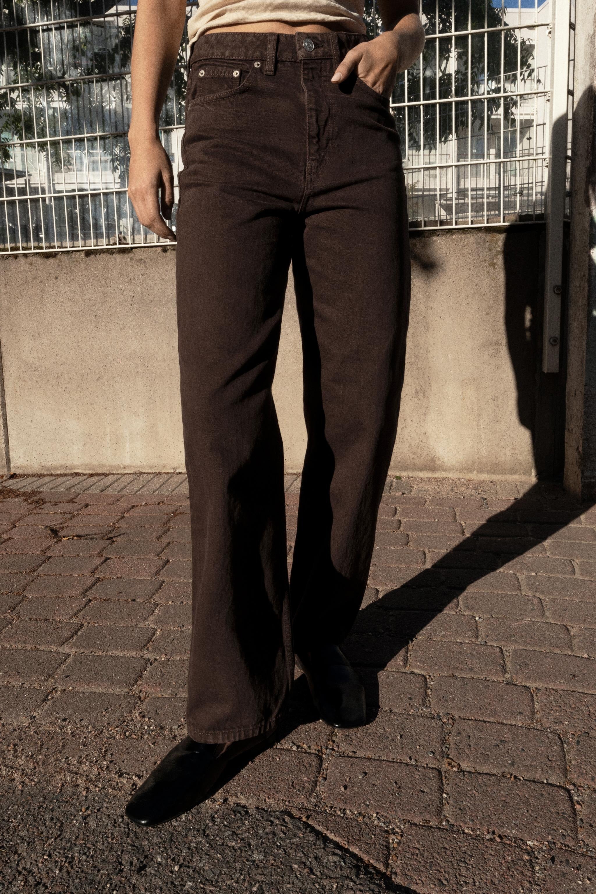 TRF MOM HIGH-WAIST JEANS