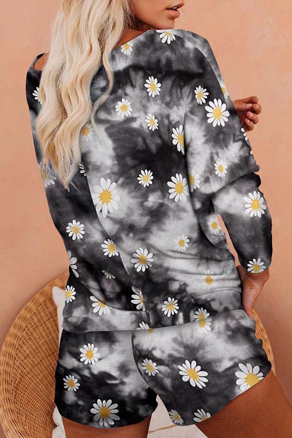 Daisy Printed Tie-dye Long Sleeve Two-piece Shorts Set